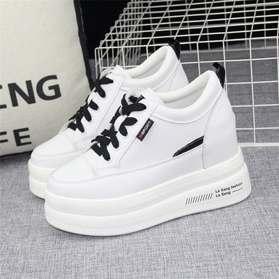 Νέο μοντέλο γυναικεία sneakers από έκο δέρμα - λευκό χρώμα