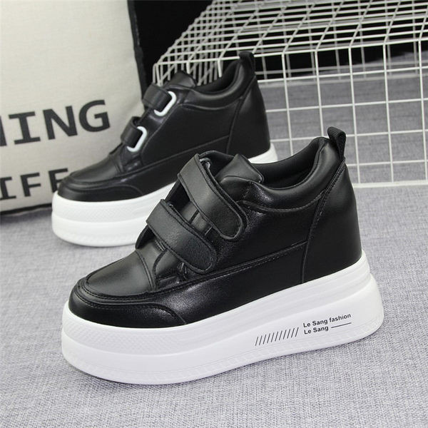 Naiste tossud takjapaelaga ja 10 cm platvormiga