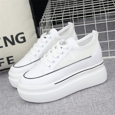 Ежедневни кецове с равна подметка - за жени