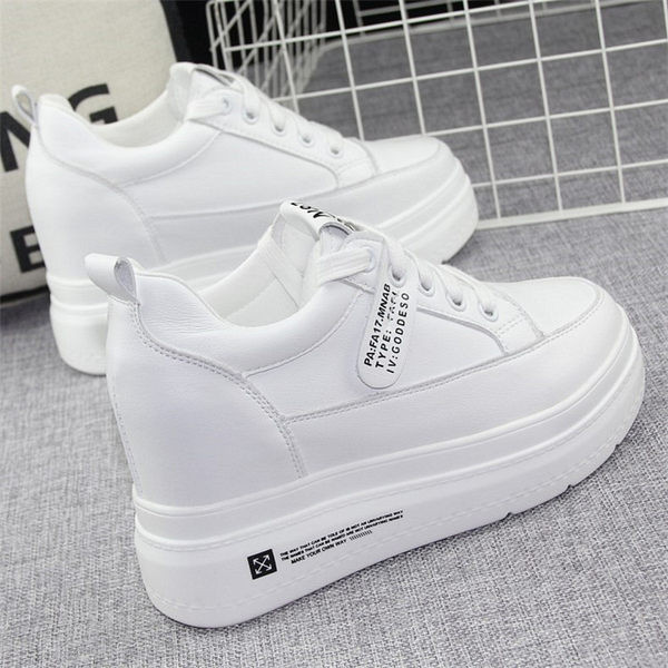 Fehér fűzős női tornacipő