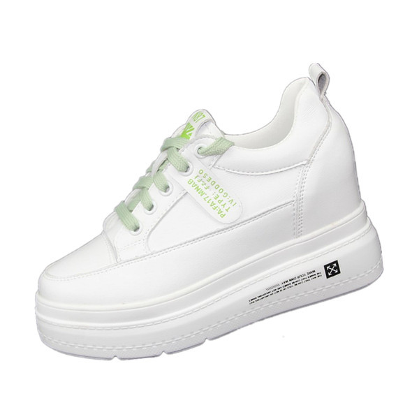 Fehér fűzős női tornacipő