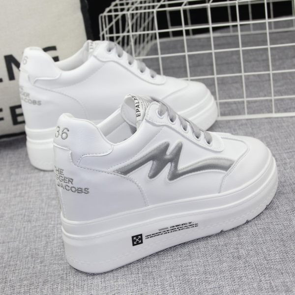 Casual γυναικεία sneakers από έκο δέρμα με πλατφόρμα