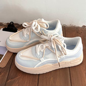 Halli ja roosa lipsudega naiste tossud