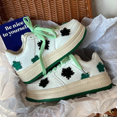 Värviliste lipsudega vabaaja nahast tossud