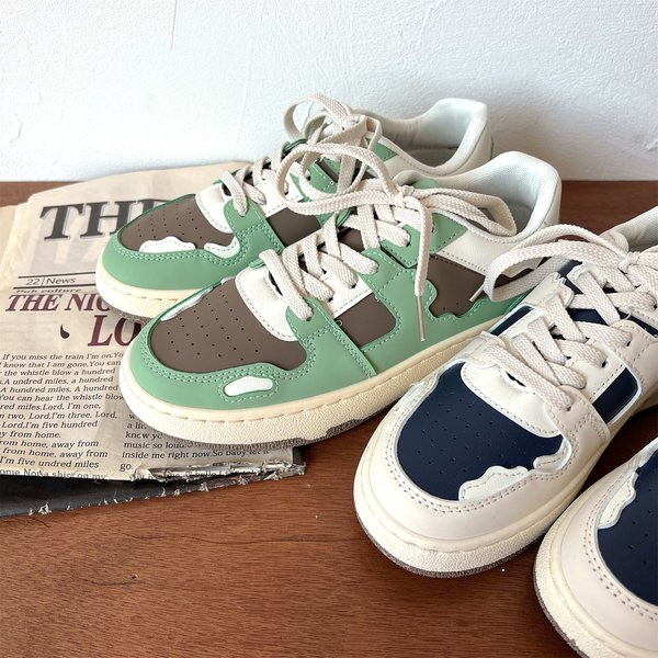 Naiste ökonahast tossud