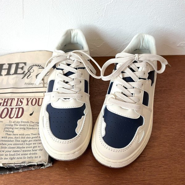 Naiste ökonahast tossud