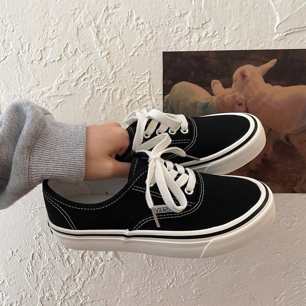 Lameda tallaga vabaajalised tekstiilist tossud