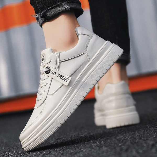 Мъжки едноцветни кецове от еко кожа 