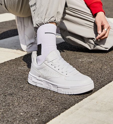 Modern női tornacipő - különböző színekben