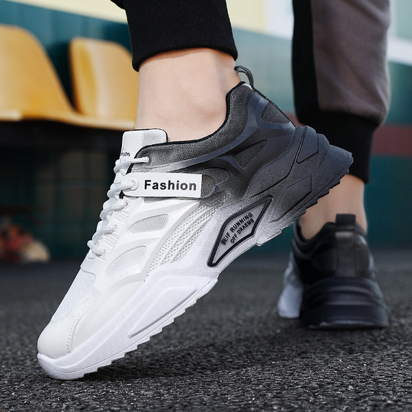 Meeste tossud pealdisega ja kareda tallaga - mitut värvi