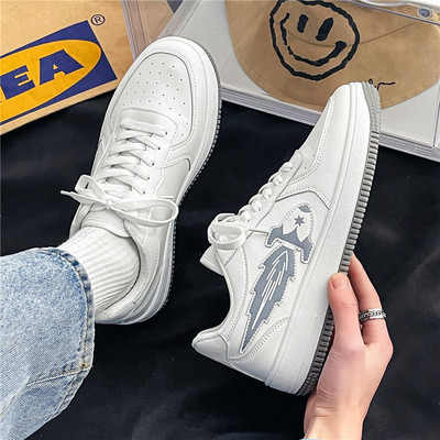 Ανδρικά sneakers με κορδόνια και επίπεδη σόλα - πολλά χρώματα
