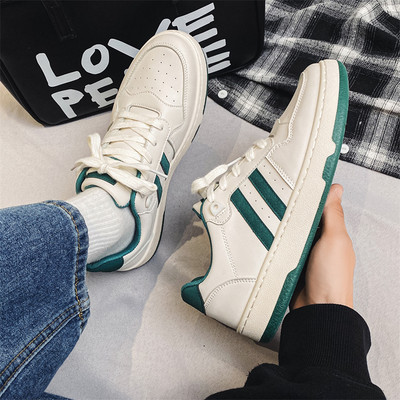 Ανδρικά sneakers με κορδόνια και επίπεδη σόλα - πολλά χρώματα