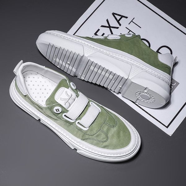 Moodsad elastsete sidemetega lõuendist tossud