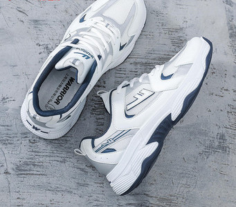 Meeste tossud igapäevaeluks ja sportimiseks - mitu mudelit