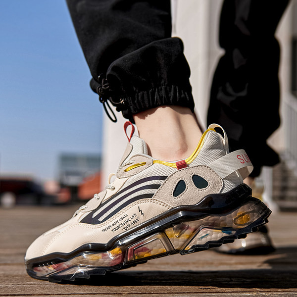 Moodsad värviliste mustritega tossud meestele