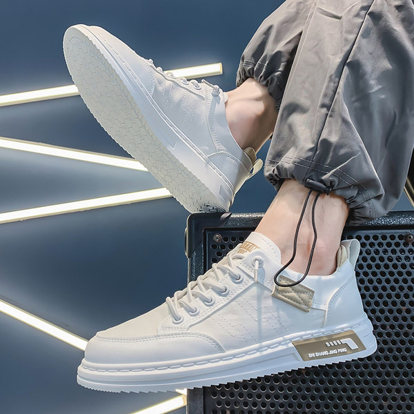 Férfi tornacipő fűzővel és lapos talppal - három színben