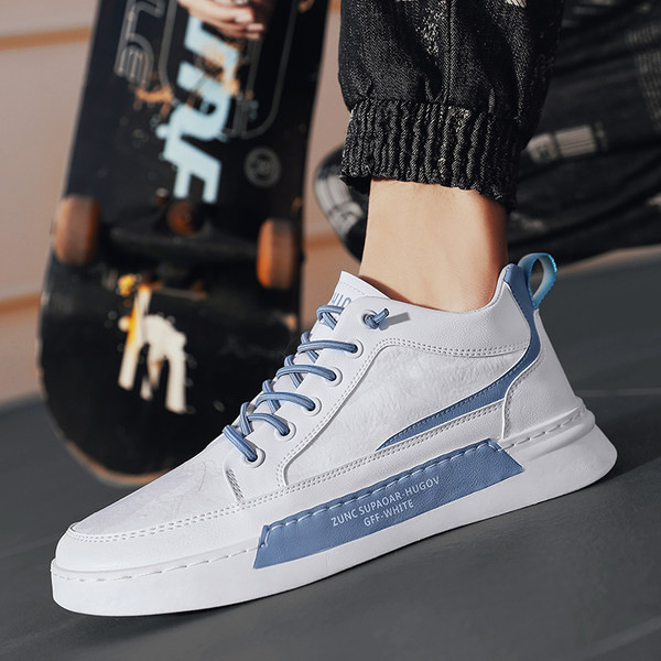 férfi tornacipő felirattal és nyakkendővel