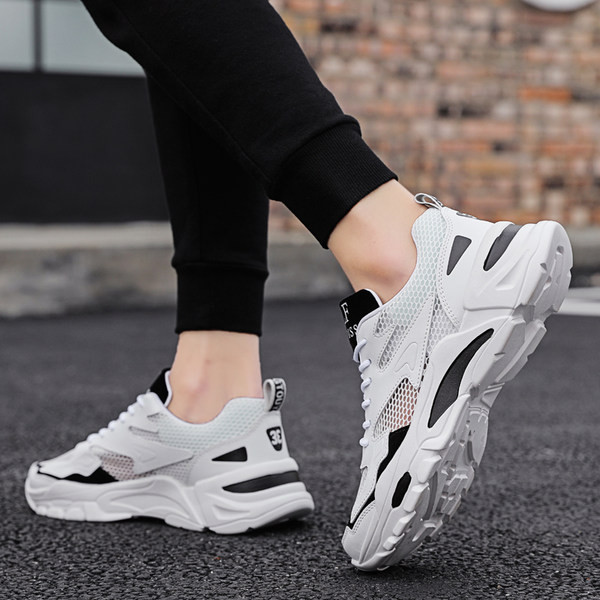 Uus mudel võrkudega sportlikud meeste tossud