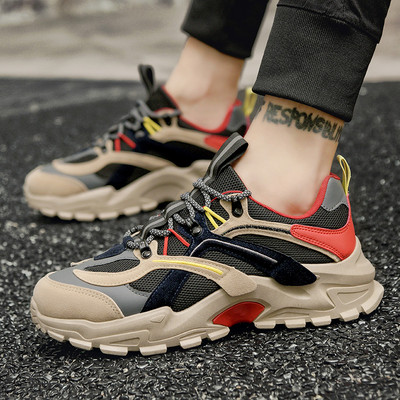 Νέο μοντέλο από χρωματιστά ανδρικά sneakers με τραχιά σόλα