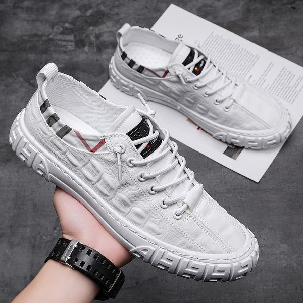 Alkalmi férfi műbőr tornacipő