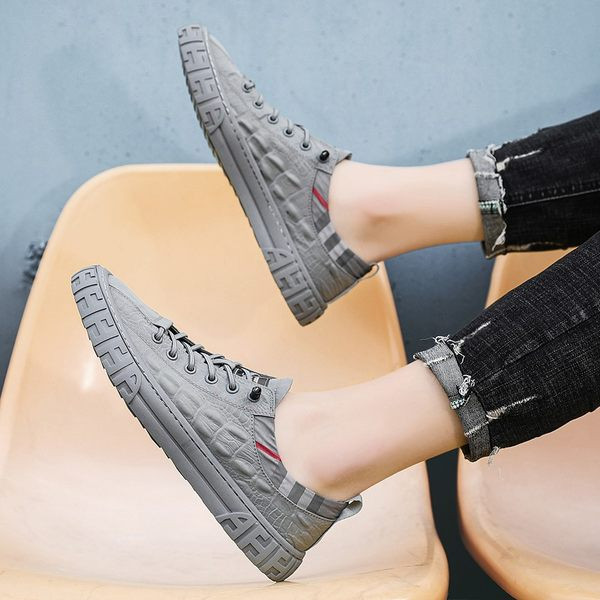 Alkalmi férfi műbőr tornacipő