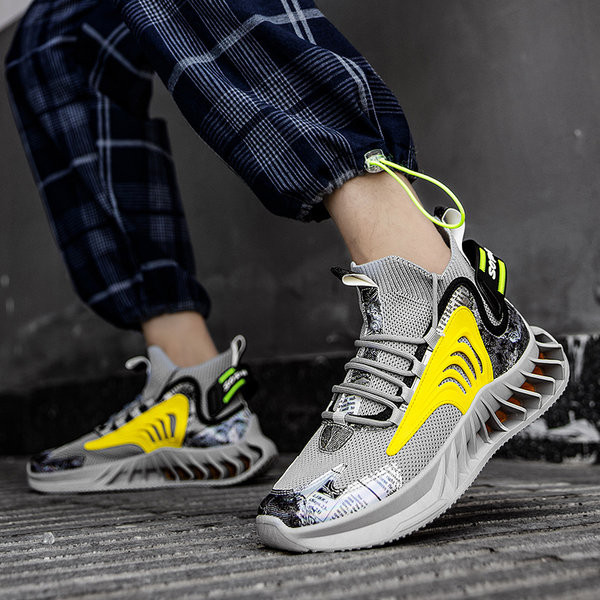 Férfi sportcipő durva talppal - zokni típusú