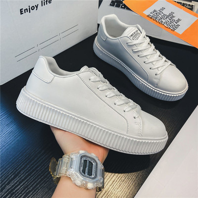 Lameda tallaga nahast meeste tossud