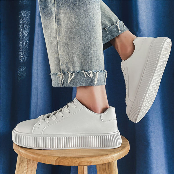 Lameda tallaga nahast meeste tossud