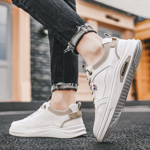 Нов модел мъжки кожени маратонки с равна подметка