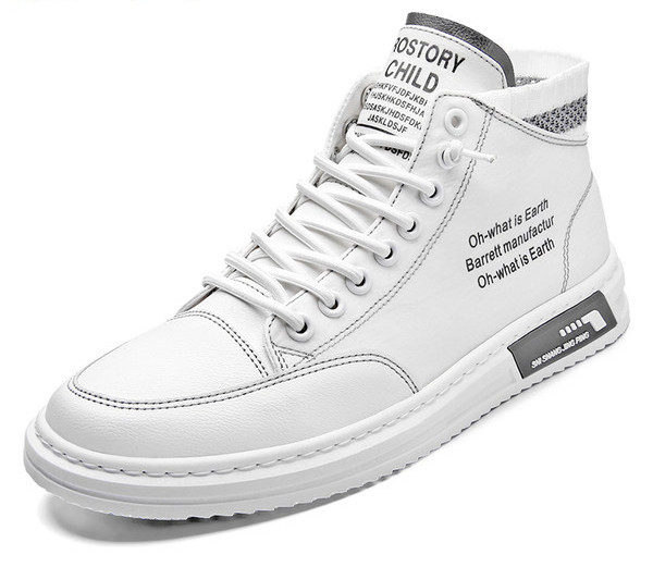 Meeste poolsaapad valmistatud ökonahast