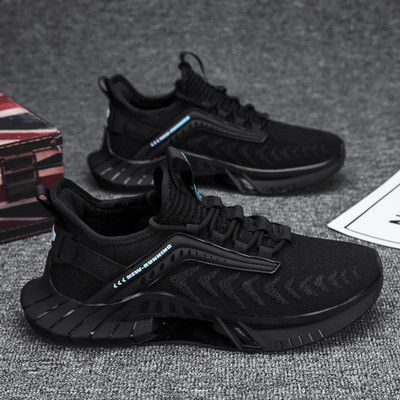Ανδρικά sneakers με κορδόνια σε μαύρο χρώμα και τραχιά σόλα