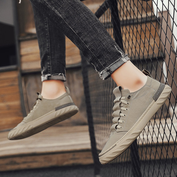 Meeste kunstnahast tossud neljas värvitoonis