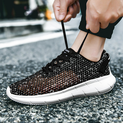 Suvised paeltega võrktossud meestele