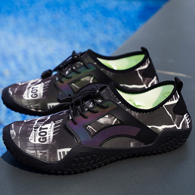 Tekstiilist tossud sportimiseks või rannas