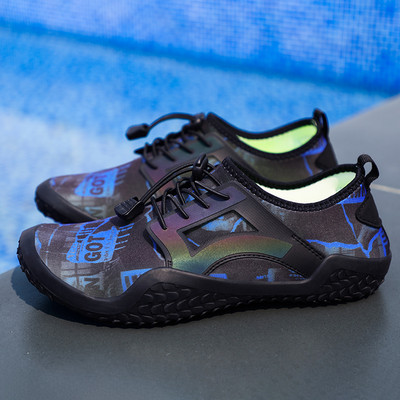 Tekstiilist tossud sportimiseks või rannas