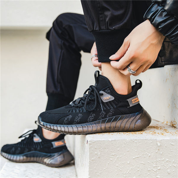 Kahes värvitoonis paeltega meeste tekstiilist tossud