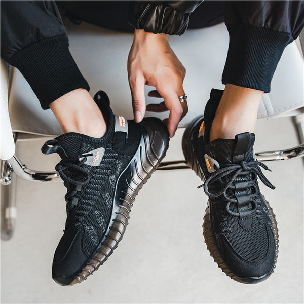 Kahes värvitoonis paeltega meeste tekstiilist tossud