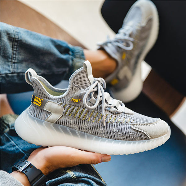 Kahes värvitoonis paeltega meeste tekstiilist tossud