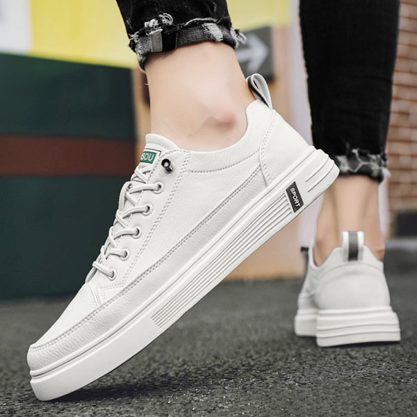 Lameda talla ja paeltega nahast meeste tossud