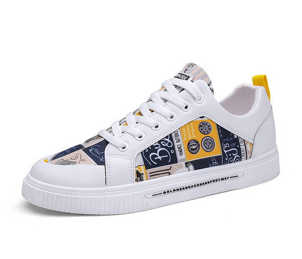 Moodsad aplikatsiooni ja lipsudega meeste tossud