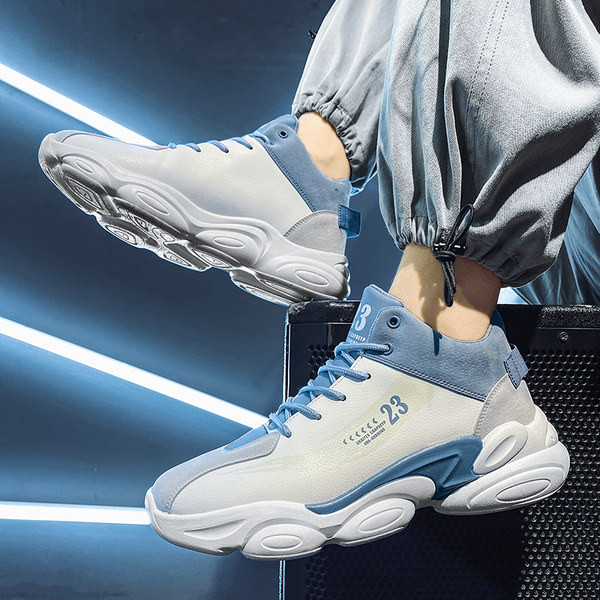 Sporditossud kirjaga