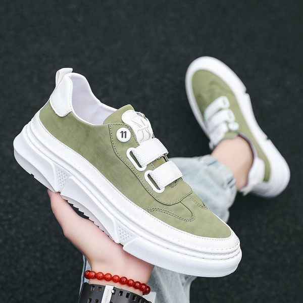 Lameda tallaga vabaaja meeste ümarad tossud – kolme värvi