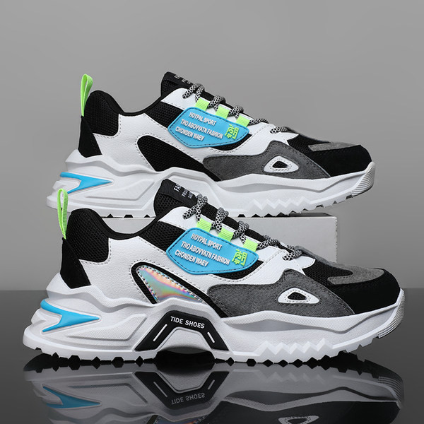 Meeste värvilised kirjadega tossud