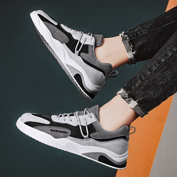 Модерни мъжки маратонки с равна подметка -сив и бежов цвят