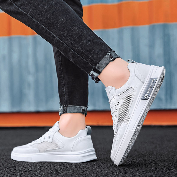 Võrgusilma ja lameda tallaga meeste tossud