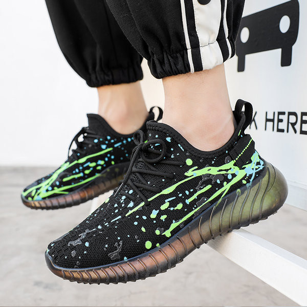 Värvilised tekstiilist tossud meestele