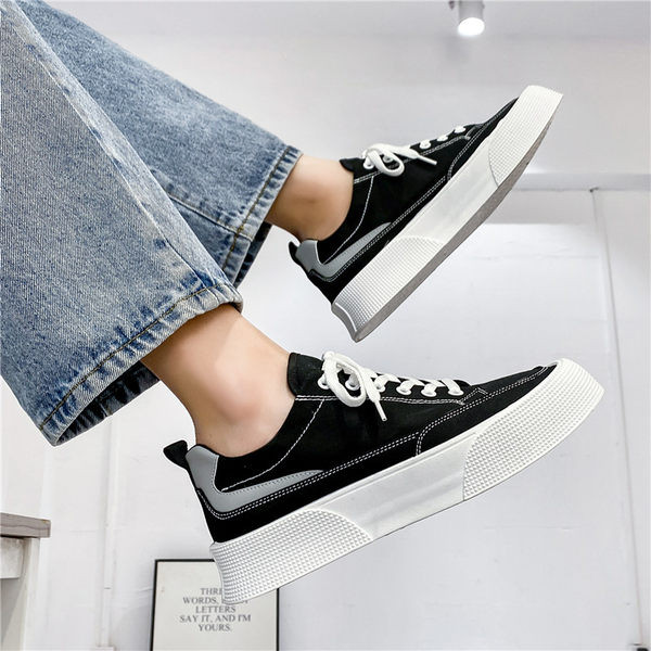 Uus mudel paksu tallaga meeste tossud - valge ja must