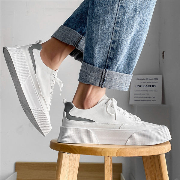 Uus mudel paksu tallaga meeste tossud - valge ja must