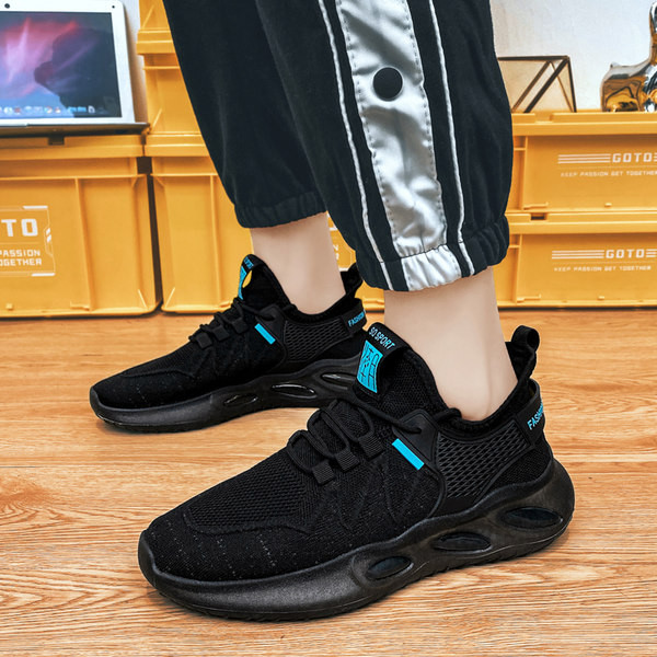 Sportimiseks sobivad õhukambriga meeste tossud