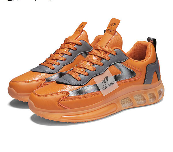 Uus mudel kolmes värvitoonis paeltega meeste tossud